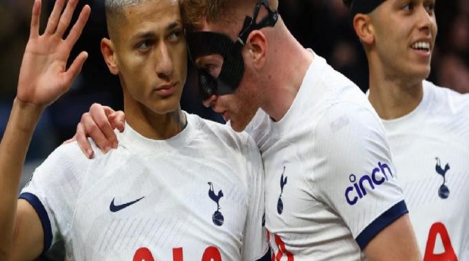 Tottenham evinde Everton&#039;u yendi