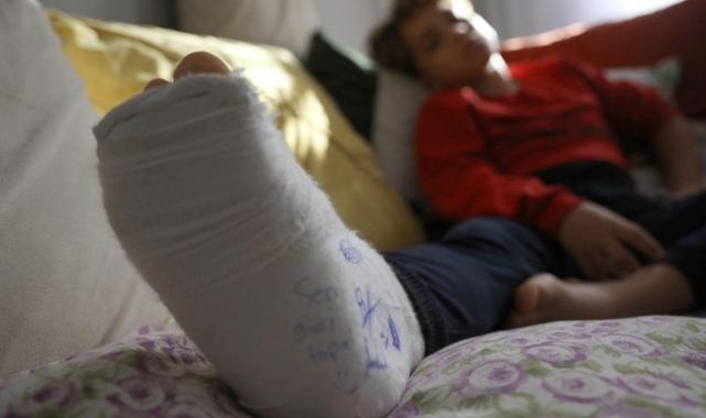 Trabzon'da okulda düşen çocuğun ayağı kartonla sarıldı: İnceleme başlatıldı