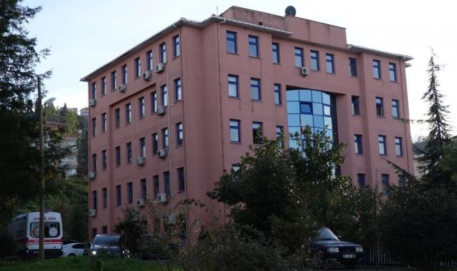 Trabzon'da okulda düşen çocuğun ayağı kartonla sarıldı: İnceleme başlatıldı