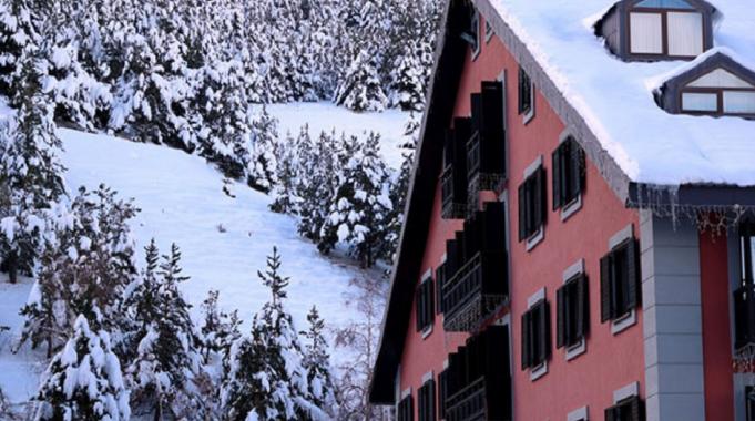 Türkiye&#039;de kayak heyecanı en erken Palandöken&#039;de başlayacak