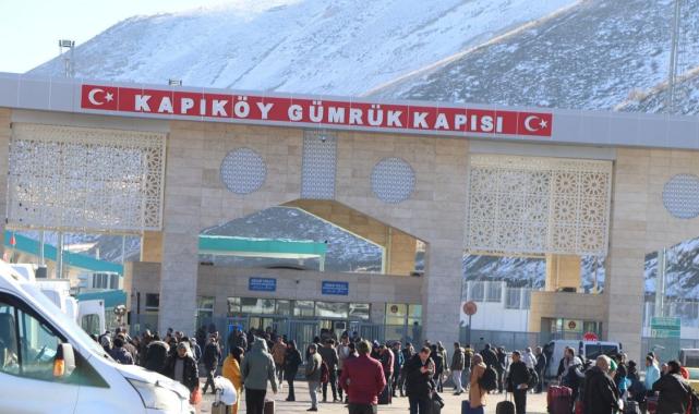 Vanlı turizmcinin yılbaşı sevinci... İranlı turistler otelleri doldurdu!