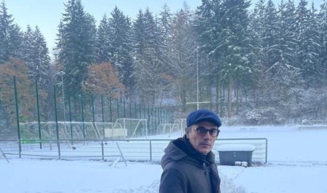 Vincenzo Montella çalışmalara başladı: Almanya'da yerinde inceleme