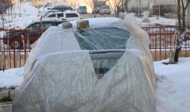 Yüksekova’da uçak seferlerine sis engeli