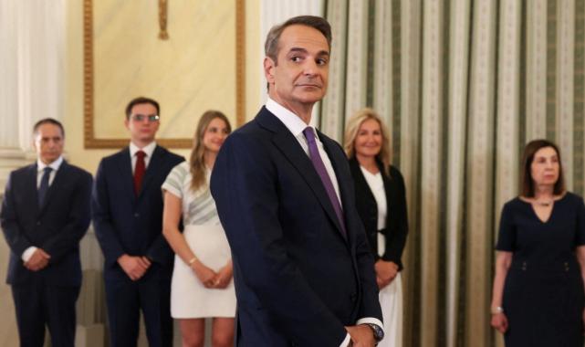 Yunanistan basını: Türklere vize serbestisi, adalarda mülk alımlarının önünü açıyor