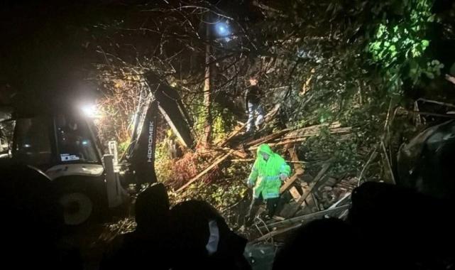 Zonguldak'ta heyelan bilançosu: 2 kişi kayıp, 21 yaralı! Arama çalışmaları sürüyor