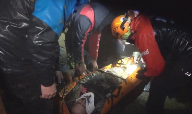 Zonguldak'ta iki büyük heyelan: Arama kurtarma ekibi göçük altında kaldı