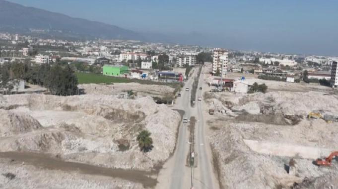 1. yılı yaklaştı! Hatay&#039;da asrın felaketinin izleri... Bir mahalle yok oldu