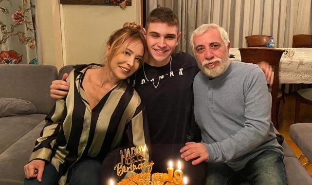 Ahu Sungur ile Suat Sungur’un basketbolcu oğlu Ege 19 yaşına girdi