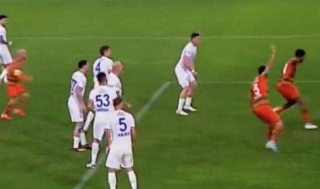 Alanyaspor, Rizespor'u geriden gelerek yendi! VAR'ın inceleme süresi damga vurdu