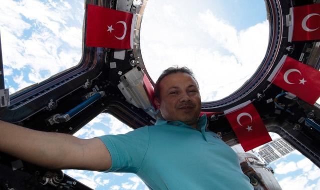 Ankara Üniversitesi'nde bir yerleşkeye Alper Gezeravcı'nın adı verildi