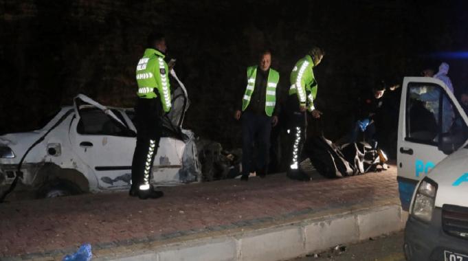 Antalya&#039;da kaza can aldı: Hamile kadın bebeğini kaybetti