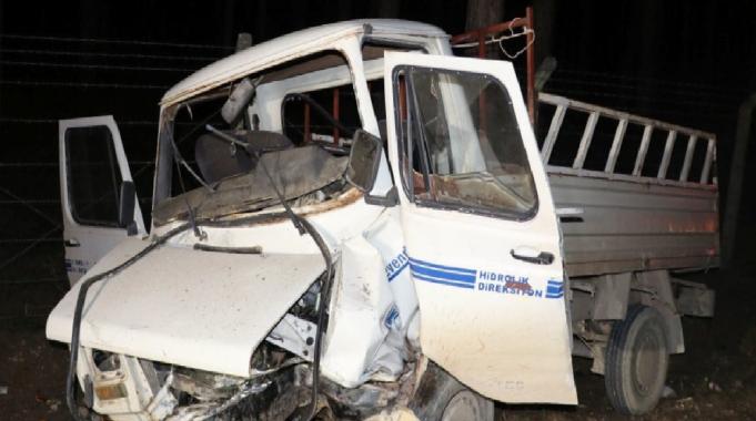 Antalya'da otomobil ile kamyonetin çarpıştığı kazada 1 kişi öldü