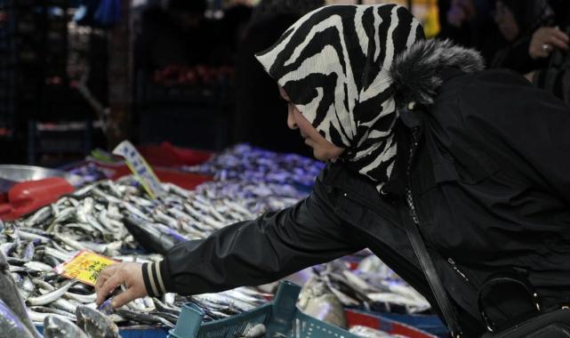 Bursa'da kötü giden hava şartları balık fiyatlarını artırdı