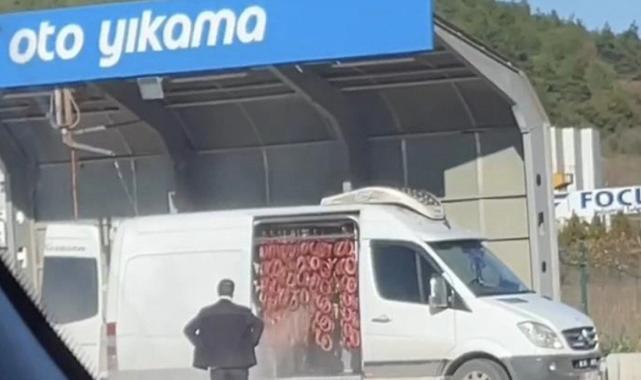 Bursa'da oto yıkamada sucuk yıkayanlara 150 bin TL ceza