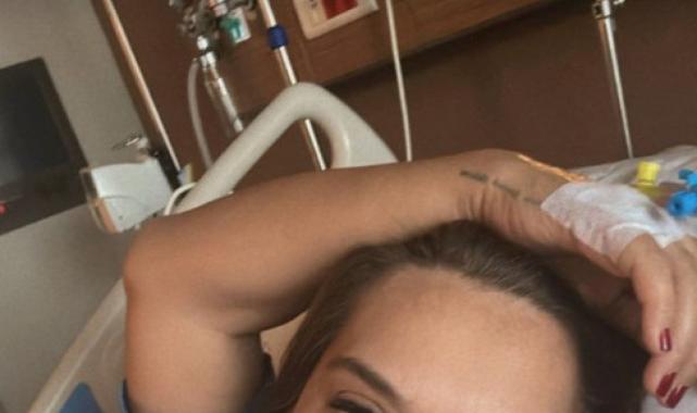 Demet Akalın hayranlarını korkuttu! Ameliyattan sonra son halini paylaştı...