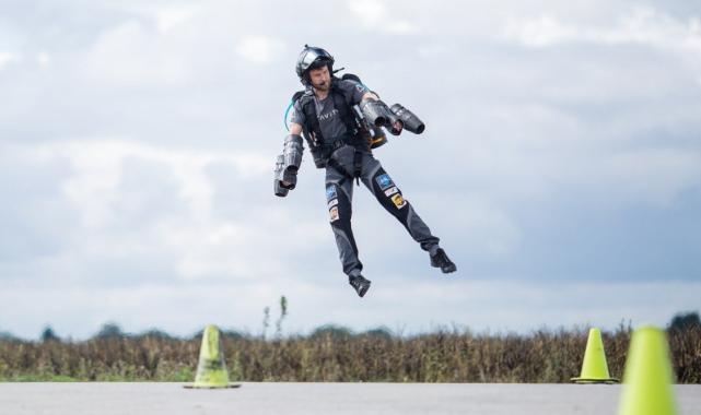 Dünyanın ilk jetpack yarışı 28 Şubat'ta Dubai'de yapılacak