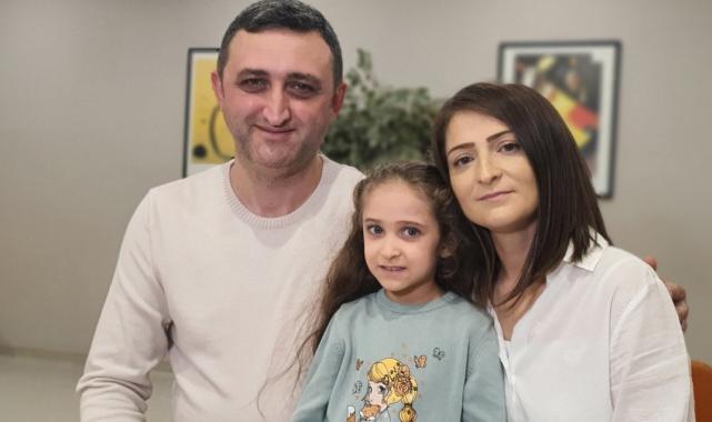 Ekin Ada'nın minik kalbini söktüler, tümörü temizleyip yerleştirdiler