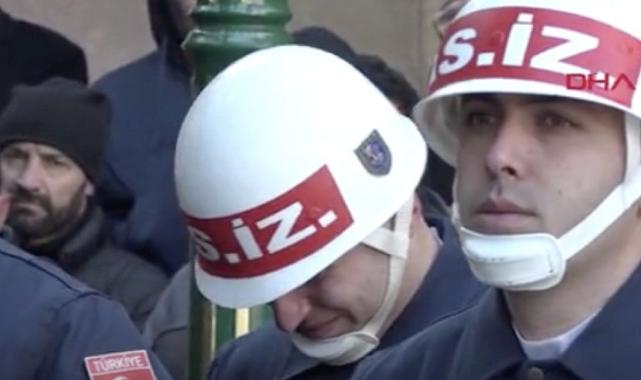 Eskişehirli şehidin cenazesinde yürek dağlayan anlar: Asker gözyaşlarına boğuldu...