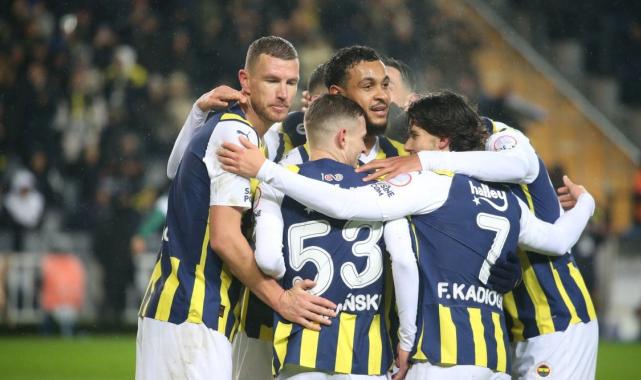 Fenerbahçe yoluna kayıpsız devam ediyor