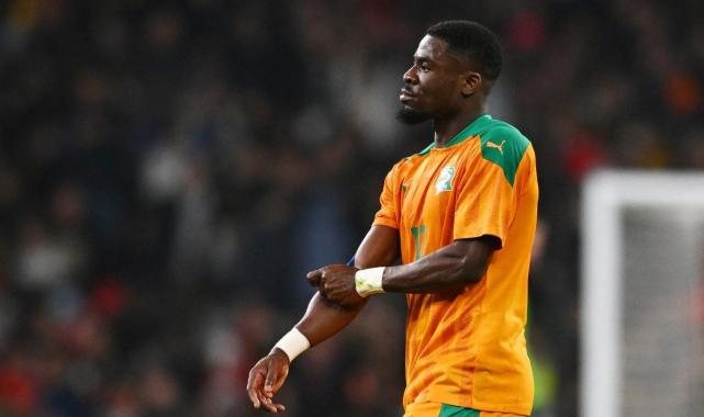 Galatasaray, Sacha Boey'in selefini Premier Lig'de buldu: Taraftar sıcak bakmıyor