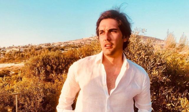 Gazanfer Özcan'ın torunu tanıdık çıktı! Bakın hangi dizinin yıldızı..."Dedesinin izinde"