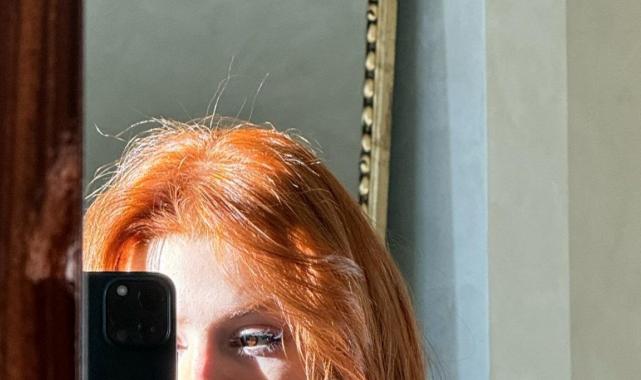 Hande Erçel'den duygusal paylaşım: "Senin kızın olmayı çok seviyorum"