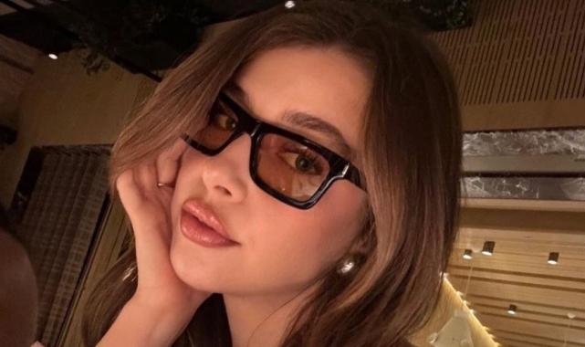 Hande Erçel’in ablası Gamze Erçel süper minisiyle sosyal medyayı salladı! Hande ablasına çekmiş…