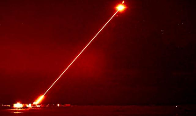 İngiltere, lazer silahı 'Ejderha Ateşi'ni test etti