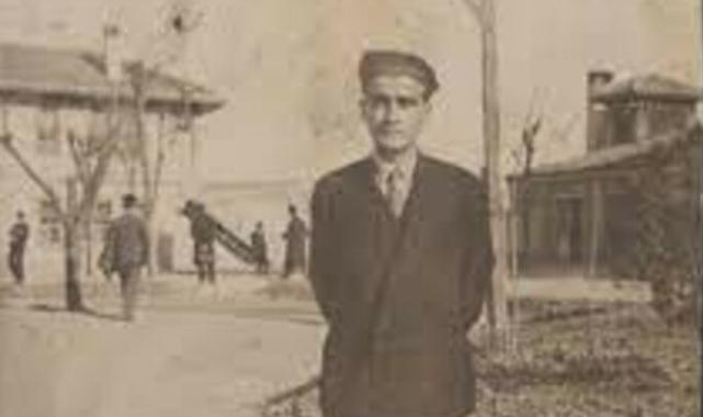 İnsan ruhunun derinliklerine seslenen, edebiyatımızın usta kalemi Ahmet Hamdi'nin ölüm yıl dönümü