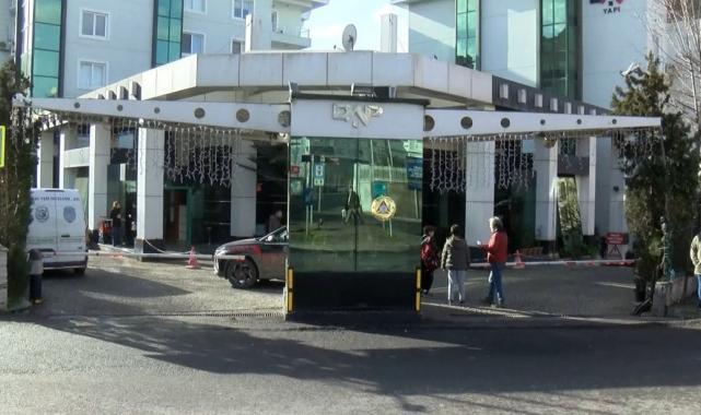 İstanbul'da kan donduran cinayet...14 yaşındaki çocuk babasını öldürdü
