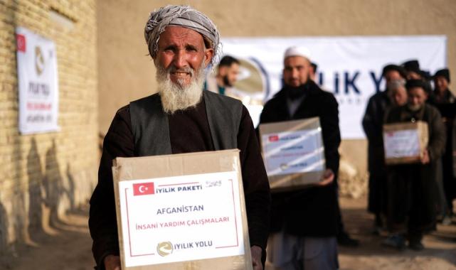 İyilik Yolu'ndan Afganistan'a insani yardım: 13 kalemde yardım yapıldı