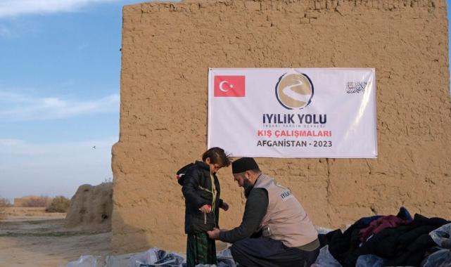 İyilik Yolu'ndan Afganistan'a insani yardım: 13 kalemde yardım yapıldı