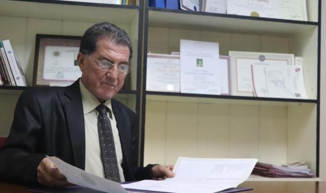 İzmir'de 68 yaşındaki adamın üniversitesi sevdası: Tam 14 diploması var
