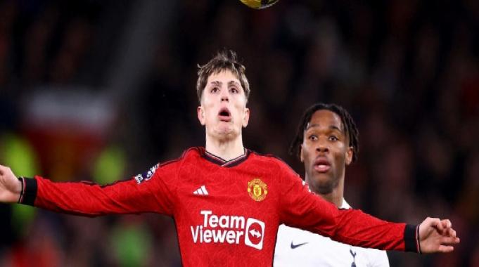 Manchester United - Tottenham maçında kazanan çıkmadı