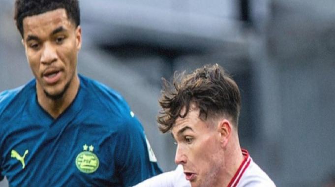 PSV, ligde ilk puan kaybını Utrecht deplasmanında aldı