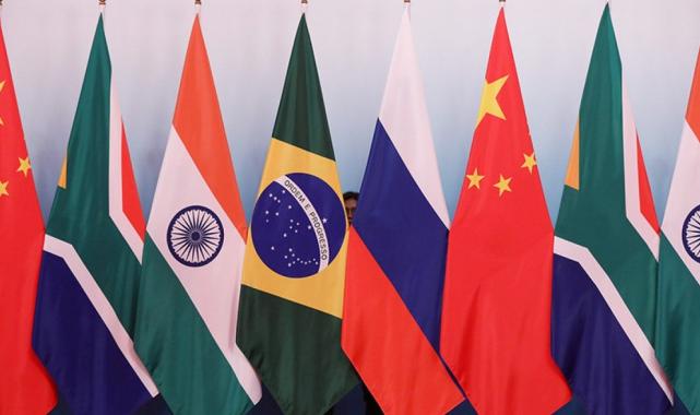 Rusya Devlet Başkanı Putin: 30 ülkenin BRICS'e katılma talebi var