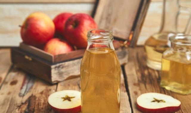 Saçta kepek sorununa kökten çözüm! Şampuanınıza 3 adet eklemeniz yeterli...