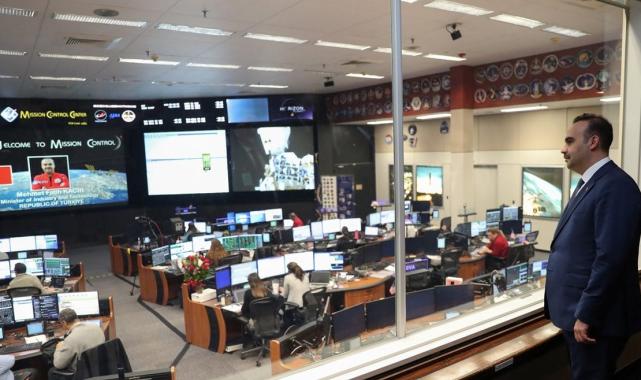 Sanayi ve Teknoloji Bakanı Kacır, NASA'nın Johnson Uzay Merkezi'ni inceledi