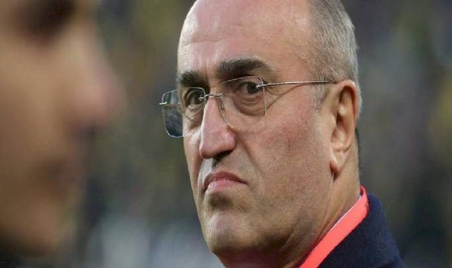 Abdürrahim Albayrak'tan, Dursun Özbek'e övgü: Borçları cebinden ödüyor