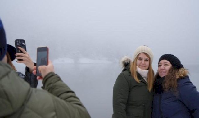 Akın akın! Gölcük Tabiat Parkı'nda tatil yoğunluğu