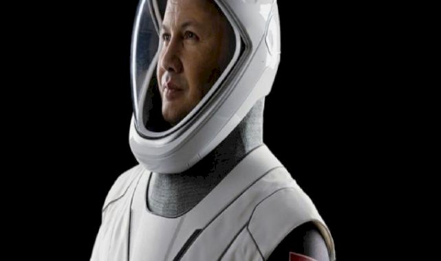 Alper Gezeravcı için 15 Temmuz Şehitler Köprüsü'ne Türk bayrağı asıldı