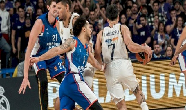 Anadolu Efes dört kez uzatmaya giden maçta Real Madrid'e mağlup oldu