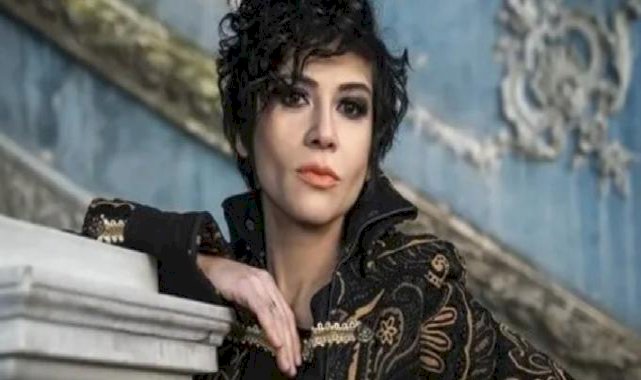 Aydilge'den 'Dilber' akımına sert tepki! "O elbise sadece bir elbise değil..."