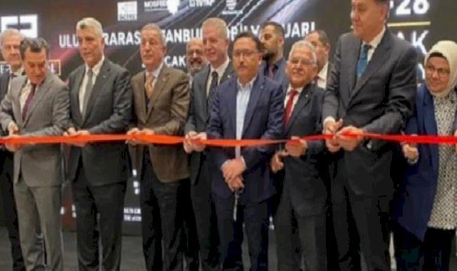 Başkan Büyükkılıç, Uluslararası İstanbul Mobilya Fuarı’nda Kayserili firmaların yanında