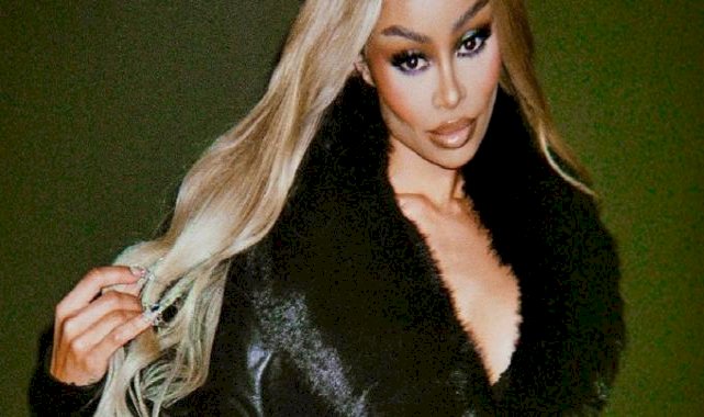 Beş kez göğüslerini büyüten ünlü model Blac Chyna, bu sefer küçülttü