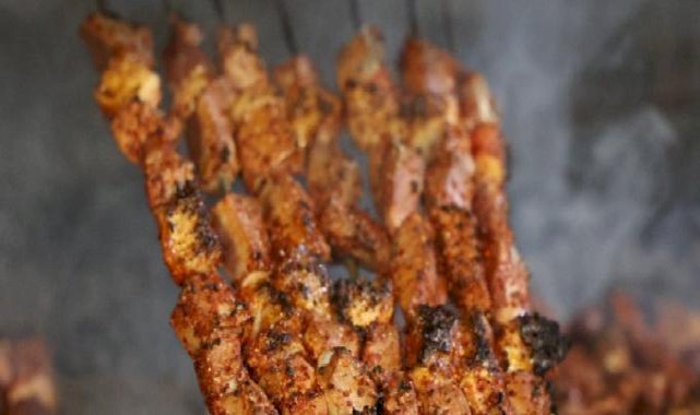 Ciğere zam geldi! Diyarbakırlı 'fiyatı altınla da yarışsa yerim' diyor