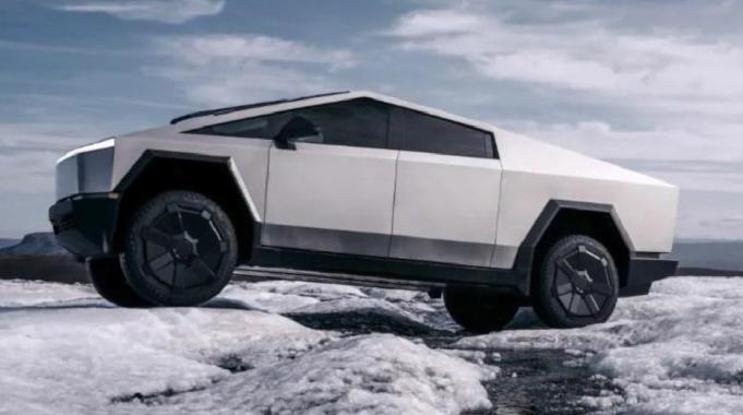 Tesla Cybertruck sahipleri aracın menzilinden şikayetçi