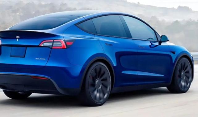 Tesla'dan rekor: 2023'te satılan araç sayısı belli oldu