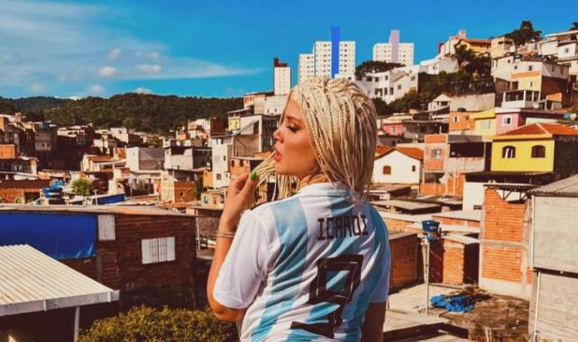 Wanda Nara'nın Icardi formalı cesur pozları olay yarattı! "Yenge çok abarttın"