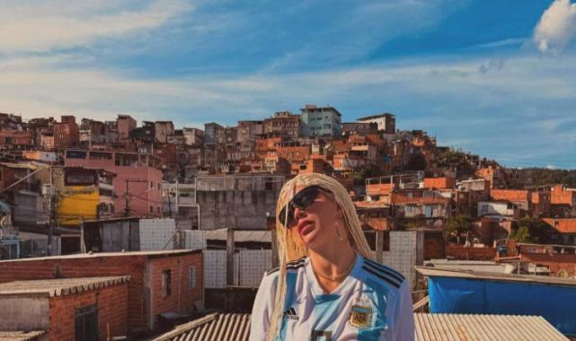 Wanda Nara'nın Icardi formalı cesur pozları olay yarattı! "Yenge çok abarttın"